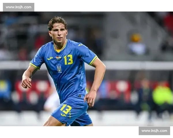 6700 万欧创纪录！巴黎官宣签下乌克兰铁卫扎巴尔尼